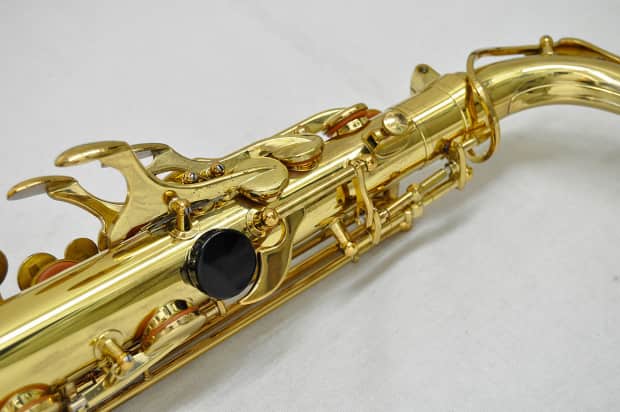 Vito tenor saxophone serial numbers 711975